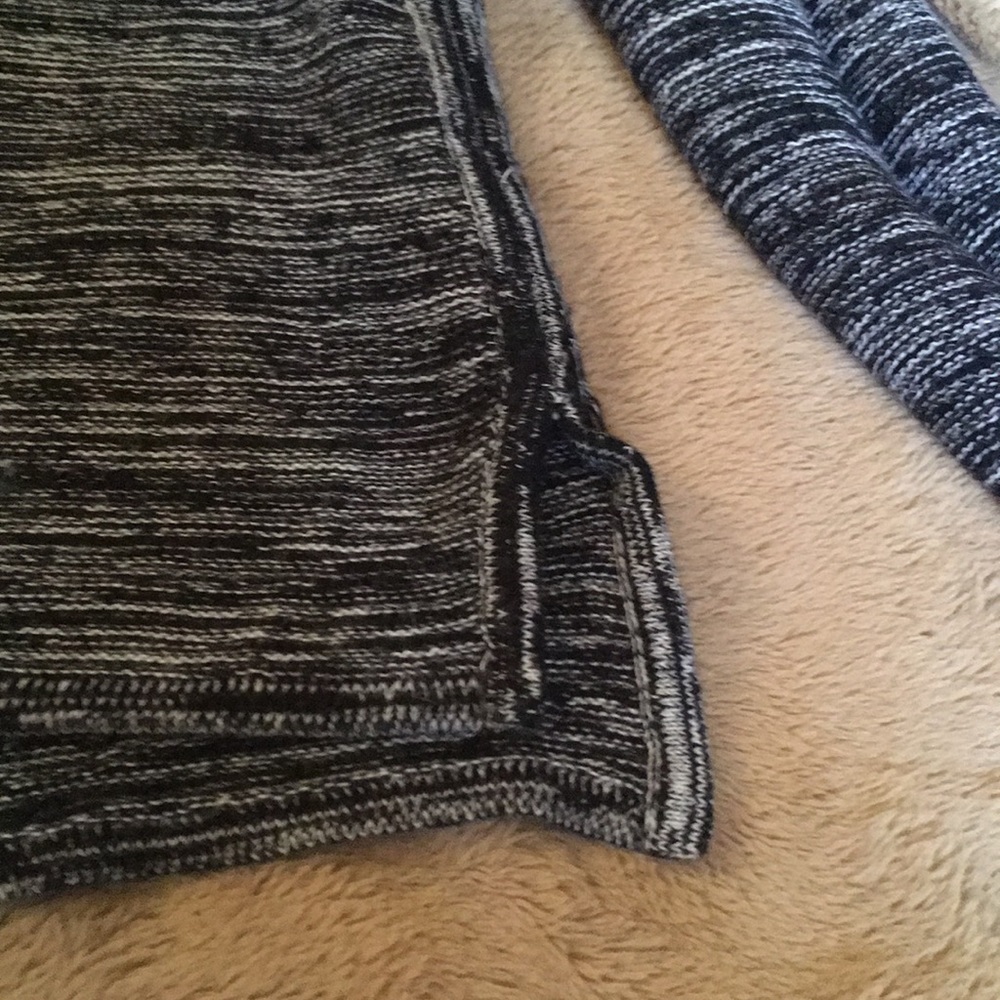 Sweater - Picture 4 of 5